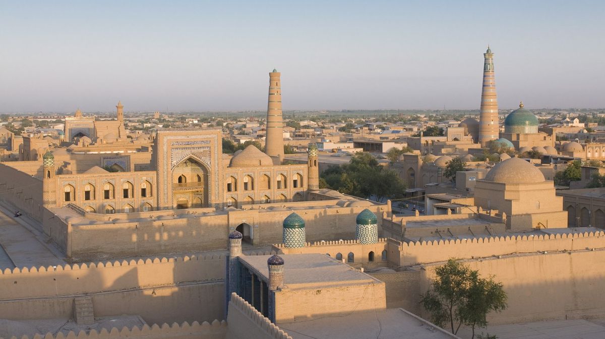 Jaké destinace objevit v příštím roce? V kurzu budou Medellín i Uzbekistán